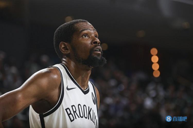 柔佛主帅：球员们在与申花的比赛中表现非常出色，我非常满意（柔佛主帅：对阵申花，球员发挥亮眼，我十分满意）