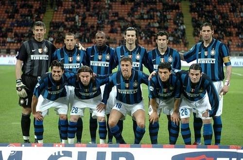 跟队记者：尤文仍在重点关注迈尼昂，球员的续约谈判陷入停滞（跟队记者：尤文持续关注迈尼昂，球员续约谈判已停摆）