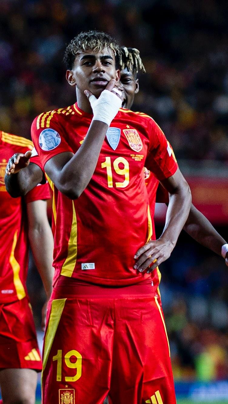 布达佩斯Major第二轮对阵：FaZe vs Spirit，巴西上演内战（布达佩斯Major次轮对决：FaZe碰面Spirit，巴西队内战打响）