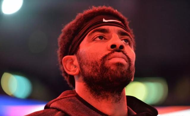 英超战报：曼联客场战胜埃弗顿,（英超快讯：曼联客场击败埃弗顿）