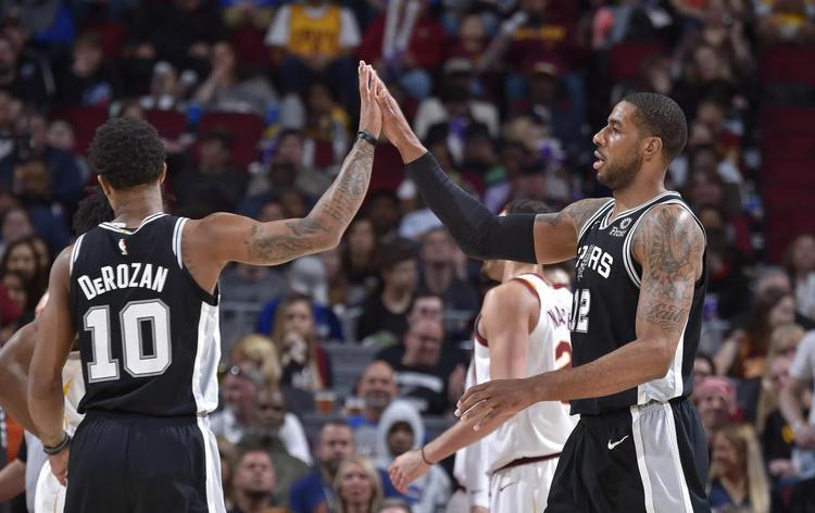 意大利杯尤文2-0乌迪内斯晋级，乔纳森-戴维、洛卡特利建功（意杯尤文2-0淘汰乌迪内斯，乔纳森-戴维与洛卡特利破门）